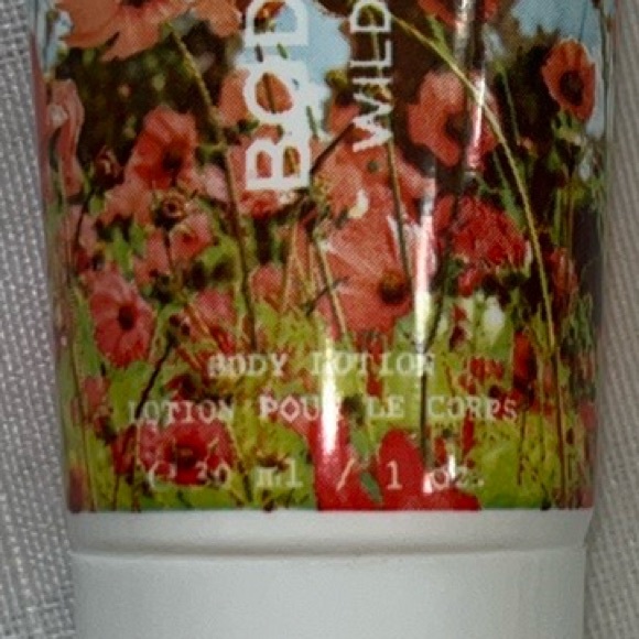 Memoirs Archives body lotion Wild Flower Fields 30 ML/ 1 oz. - Picture 8 of 9
